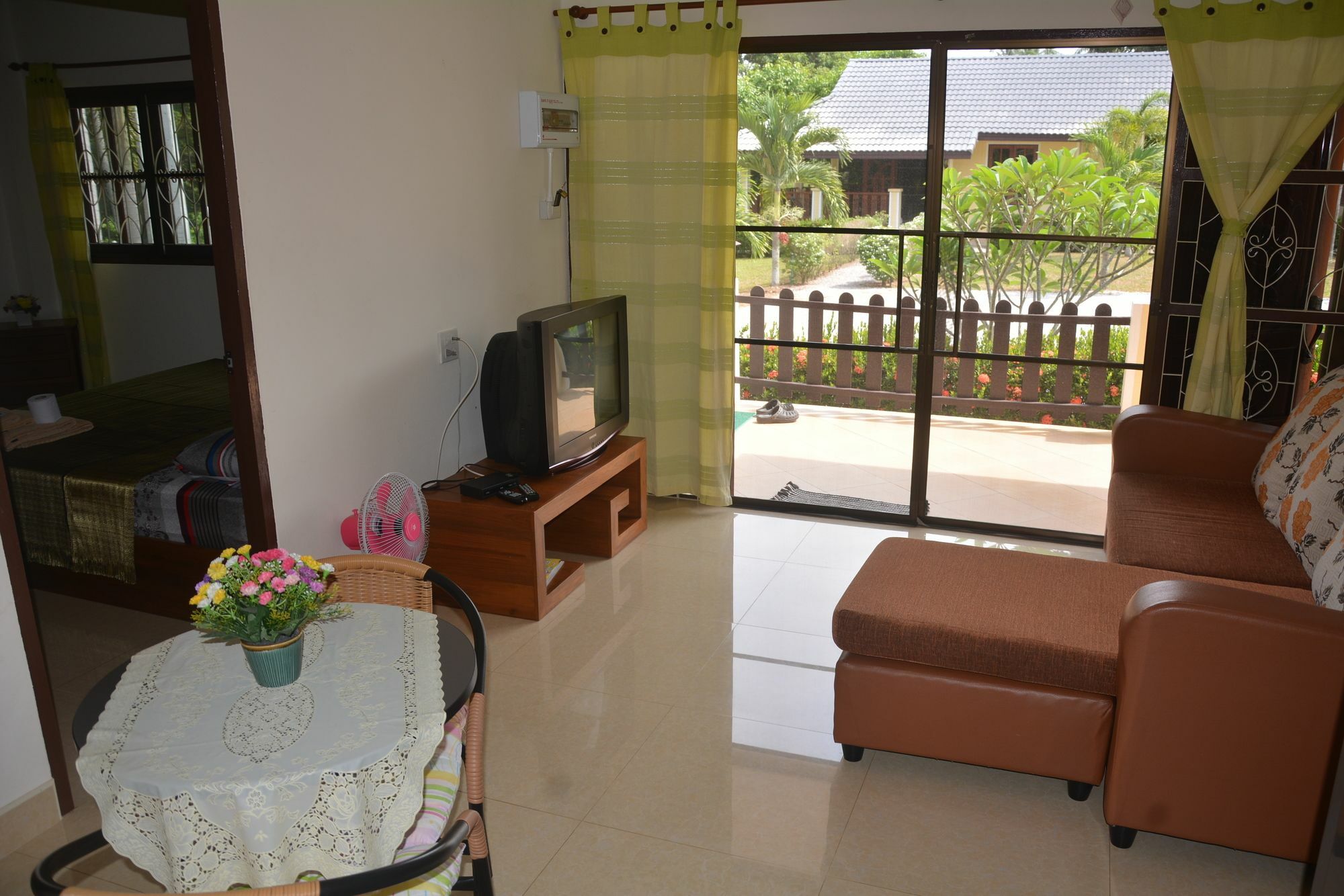 Apple Bungalows Bang Saphan Exterior photo